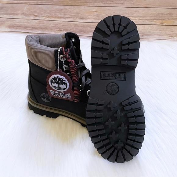 Timberland Women’s Premium 6 Inch Waterproof Black Boots - Picture 8 of 8